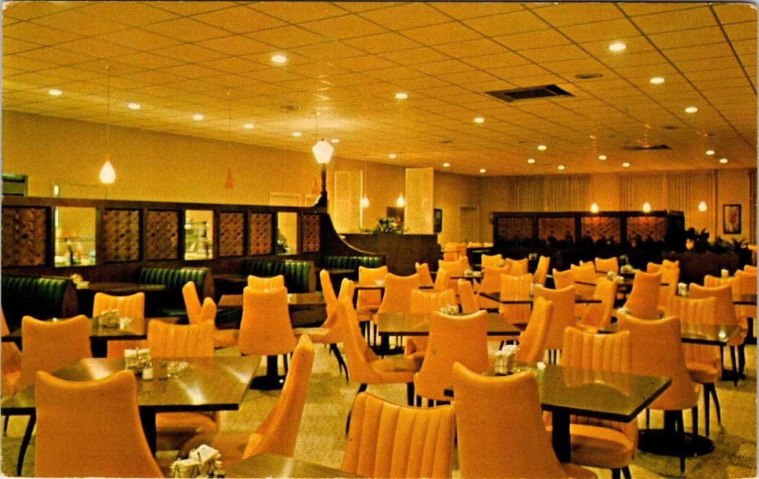 1967, Town House Cafeteria, LAKE CITY, Florida Chrome Advertising Postcard