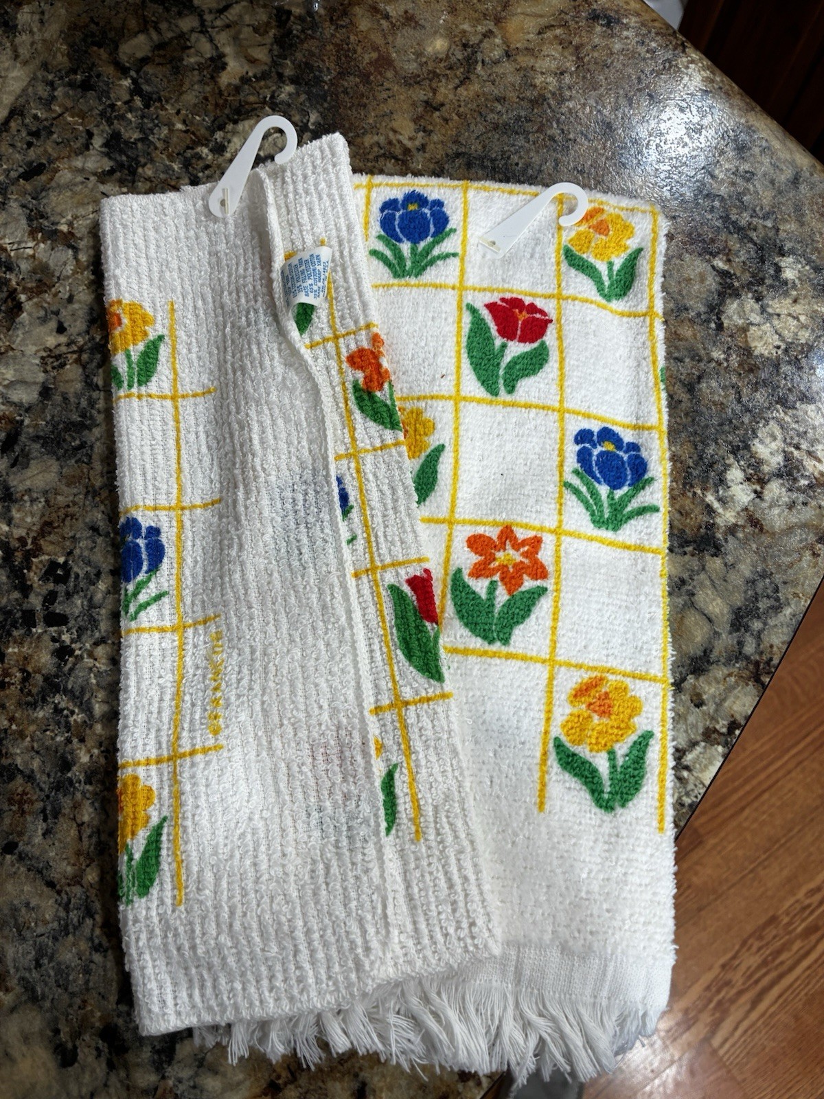 Vintage 1970’s Kitchen  Dish/Hand Towels Set of 2 Towels. New Nos