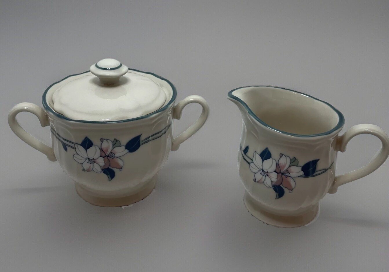 Vintage Epoch New Apple Blossom Scallop Edge Creamer & Sugar Bowl With Lid Set