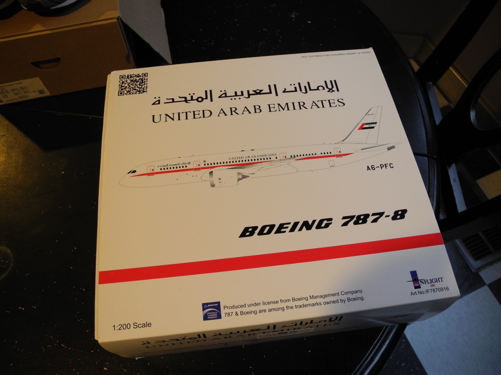 Collector Find Inflight / JC WINGS Boeing 787 UNITED ARAB EMIRATES, 1:200 WOW