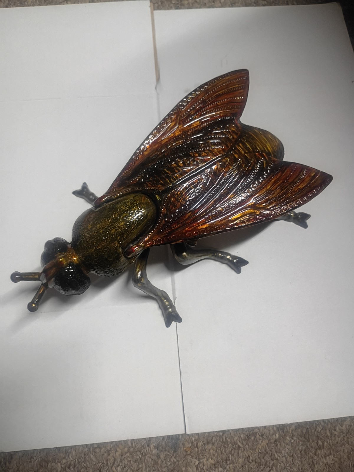 Metal fly ashtray great condition