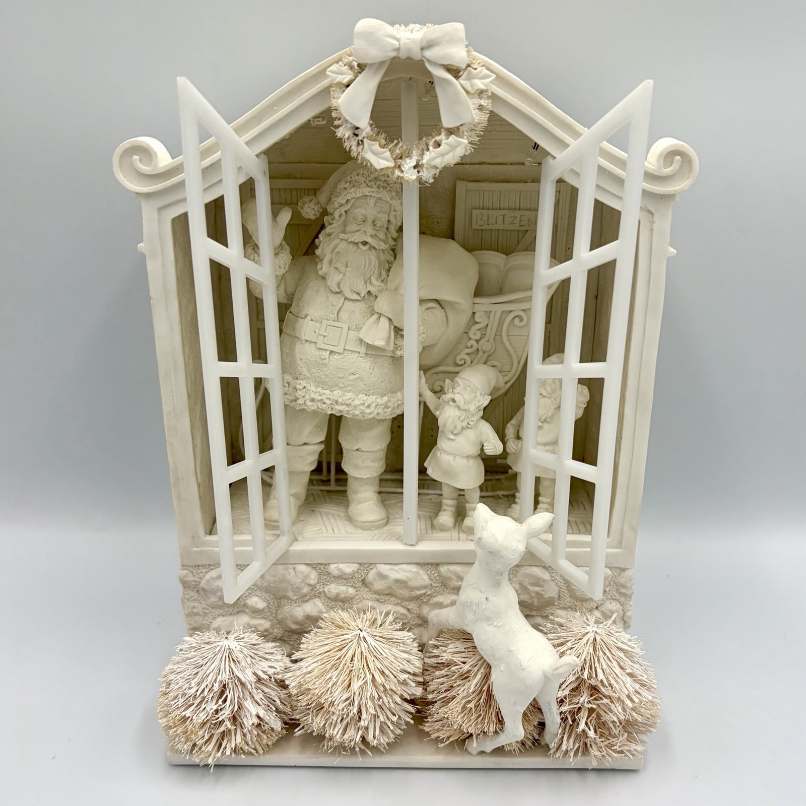 RARE Dept 56 Holiday Silhouettes 2003 Filling the Sleigh Lighted Box Santa Elves