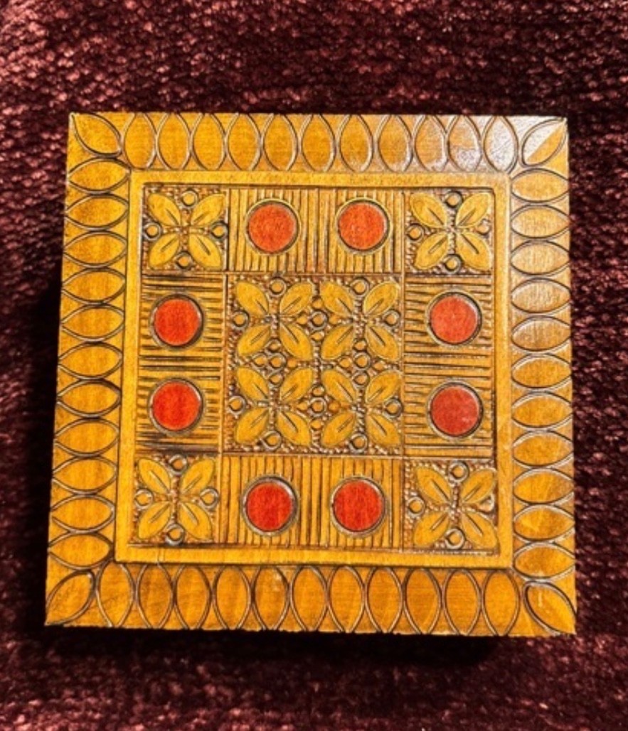 Vintage Polish Carved Wooden Trinket Box Vintage Polish Carved Wooden Trinket Box