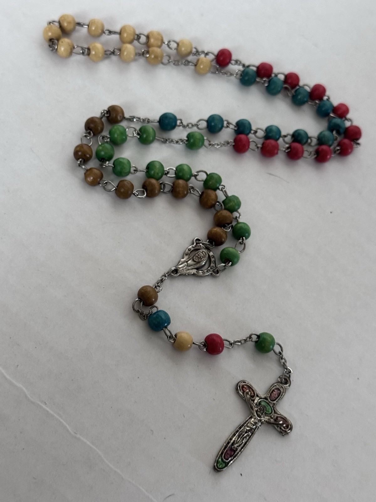(4C) Vintage Catholic World Mission Wood Bead Rosary Necklace Silver Tone