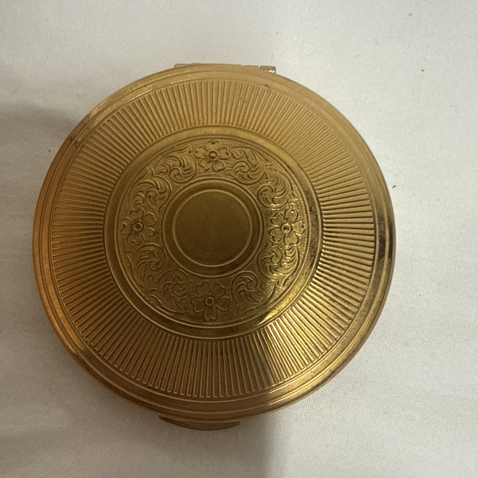 Vintage KIGU Of London Gold Toned Round England Compact Powder & Screen