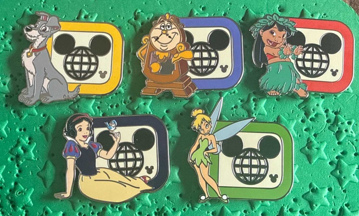 2025 WDW Hidden Mickey WAVE B RETRO D LOGO- 5 pin set NO CHASER