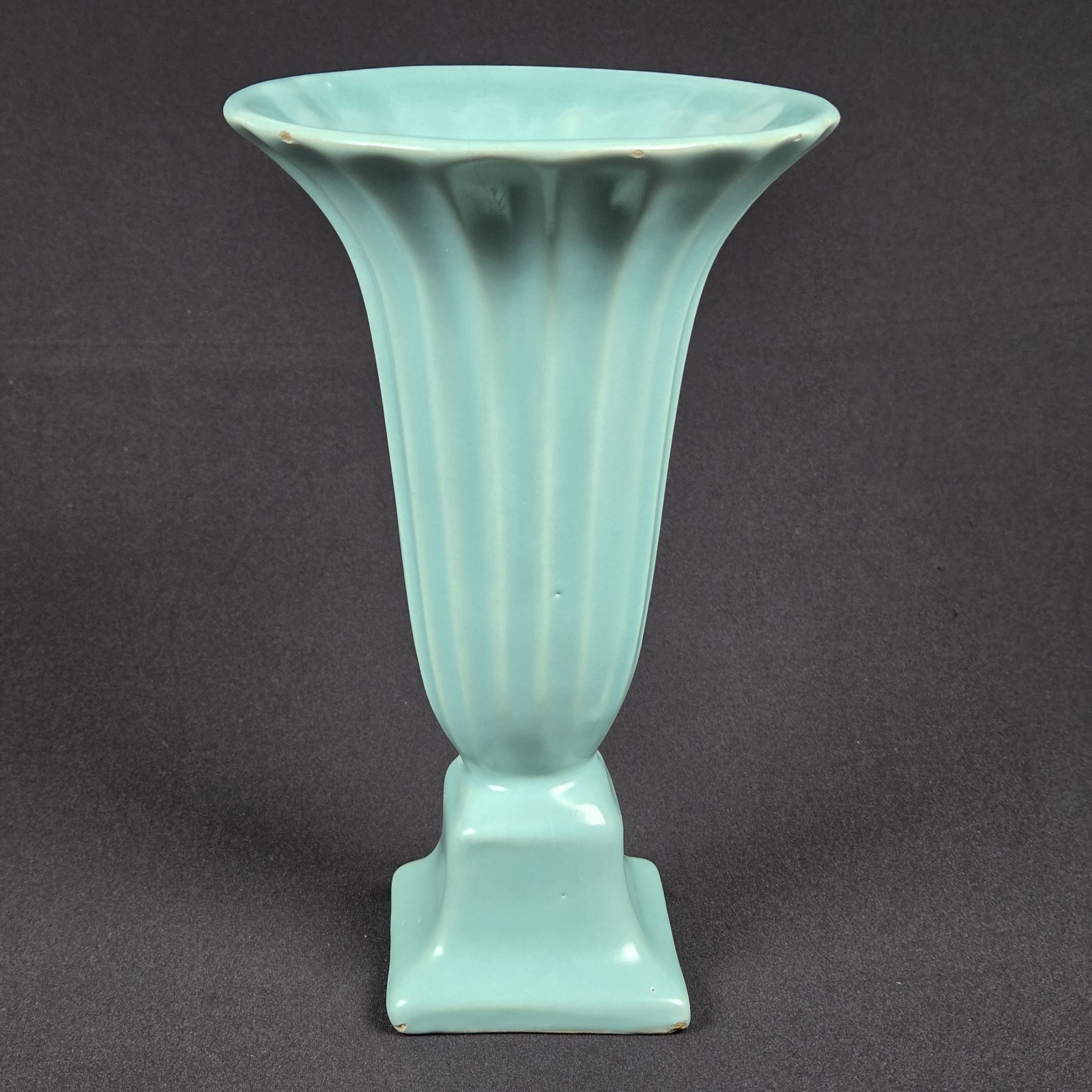Rumrill Light Turquoise H 42 fluted vase RUM RILL Ohio art pottery circa 1941