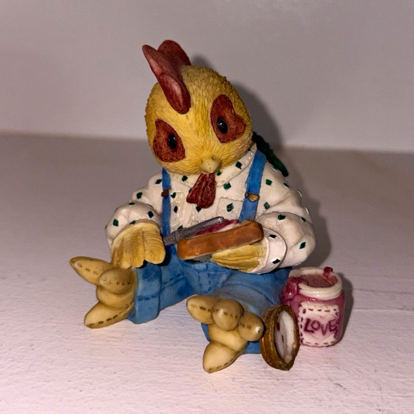 Vintage Enesco Mary Rhyner-Nadig Rooster Chicken Love Figurine 257702 1996 Vintage Enesco Mary Rhyner-Nadig Rooster Chicken Love Figurine 257702 1996