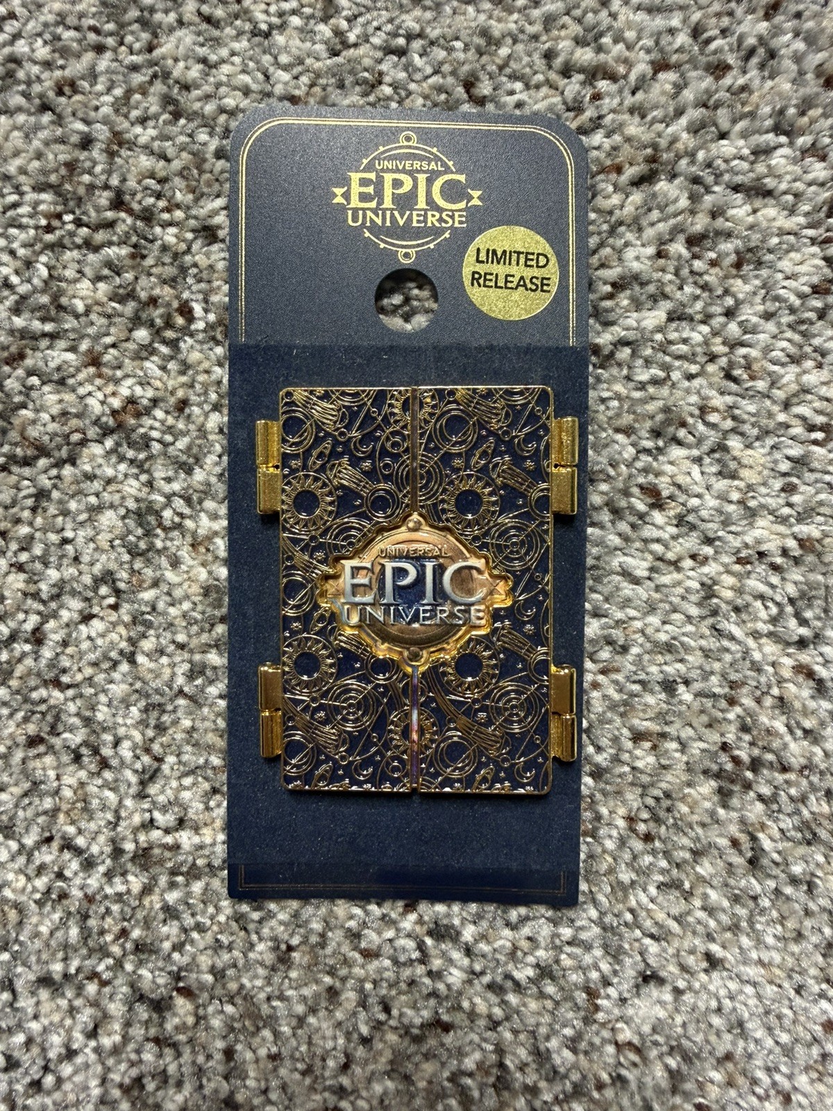 Universal Epic Universe Folding Hinge Limited Pin