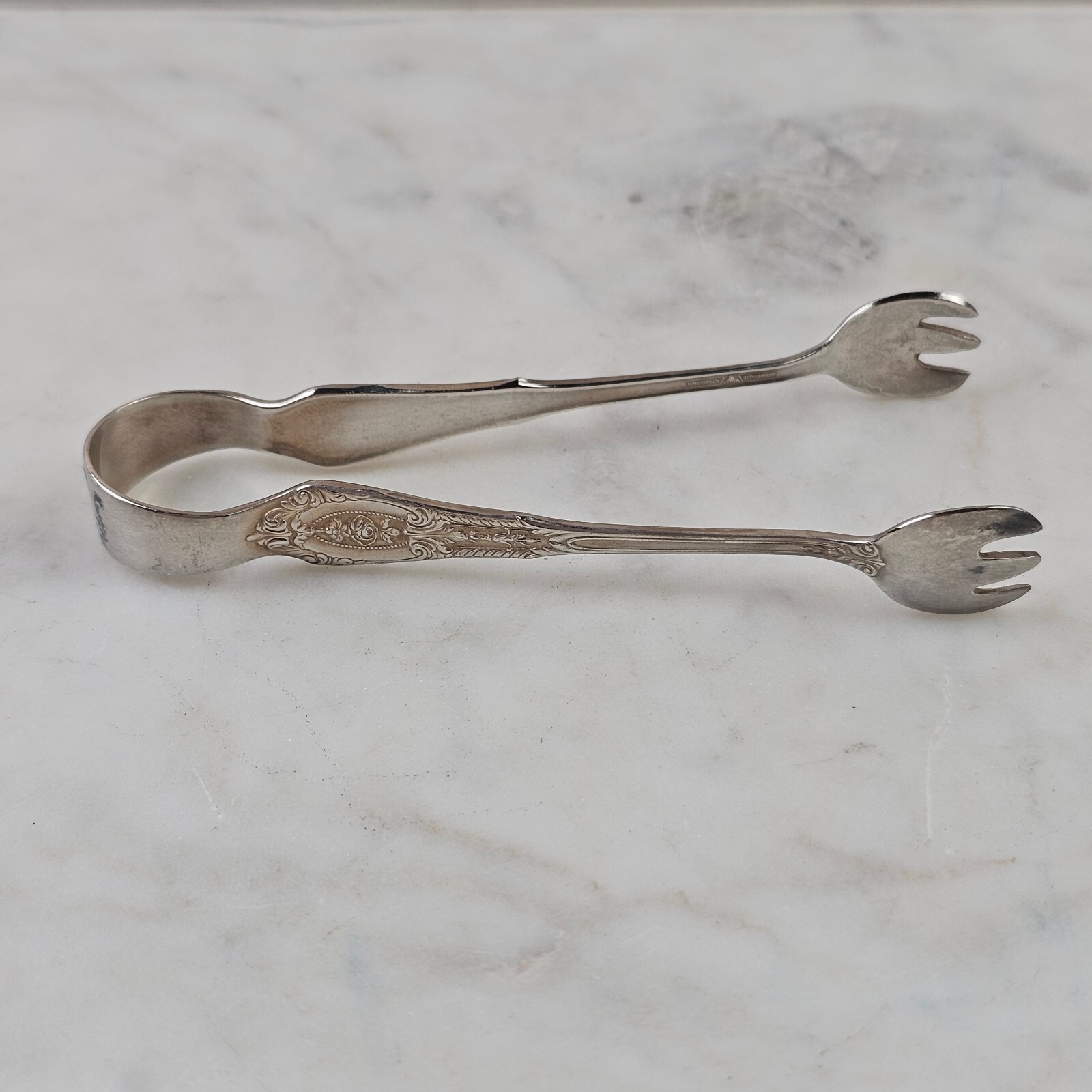 Wallace Sterling Silver Sugar Tongs 4 Inch Ornate Handle Vintage Flatware