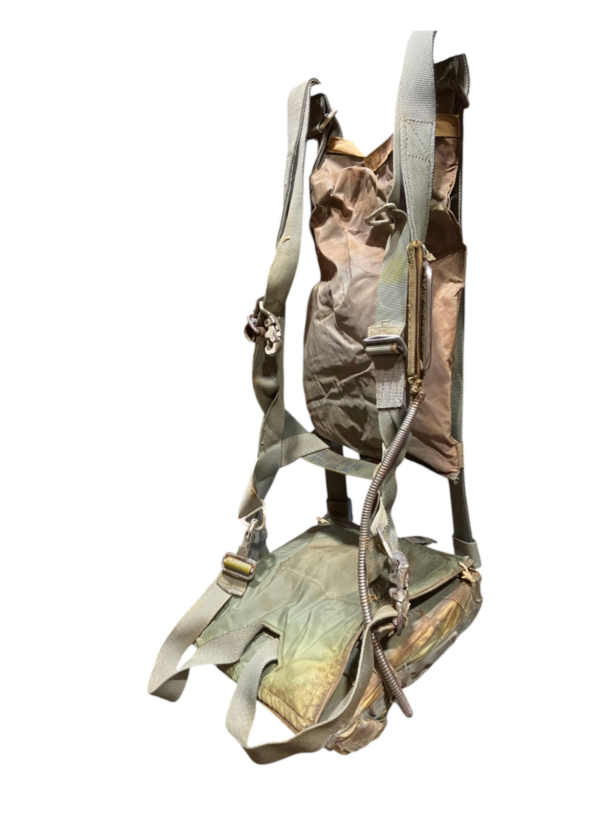 U.S.A.F. Pilot\'s Bail Out Seat Parachute W/Harness - Dated 1959
