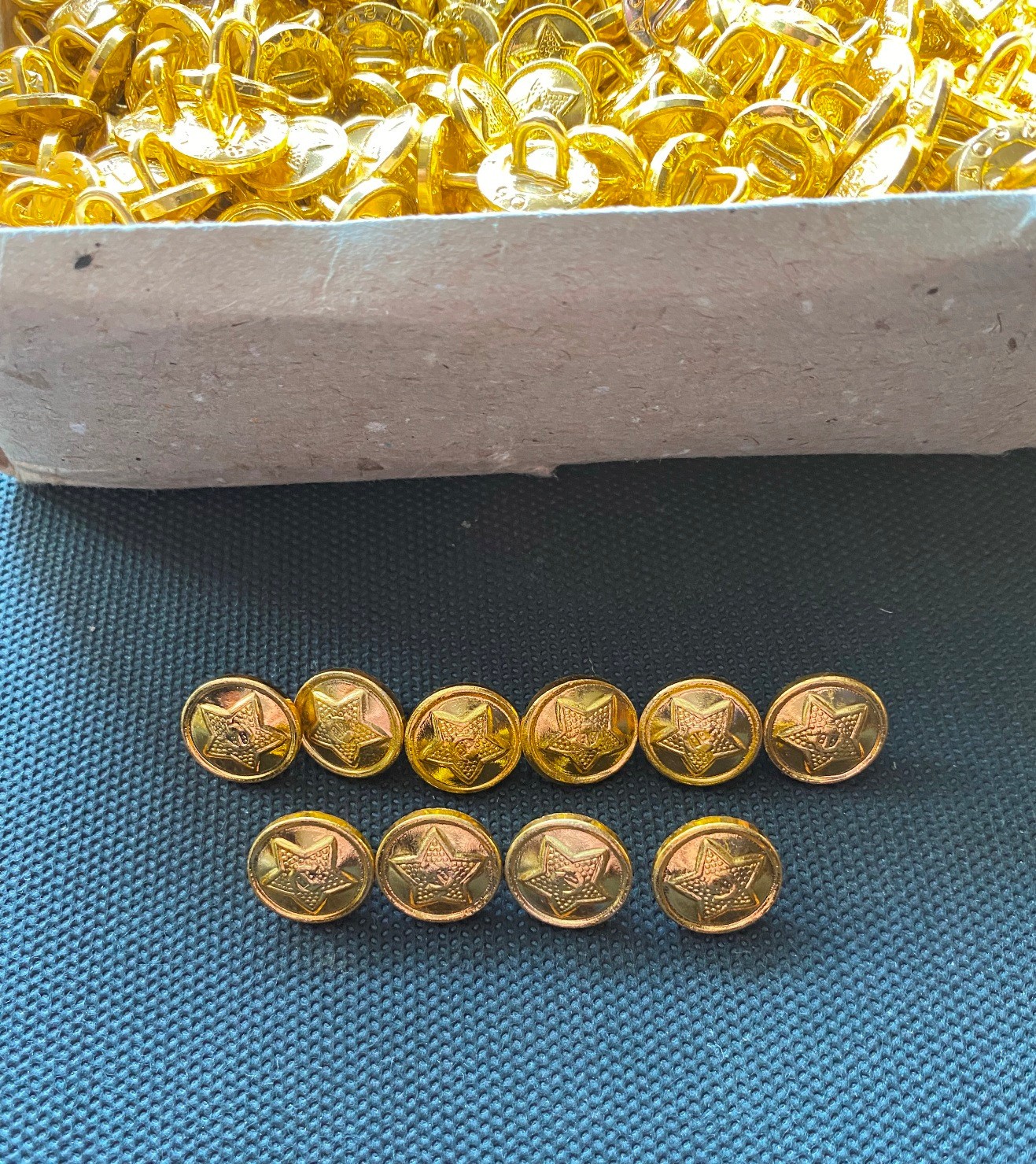 USSR SOVIET UNION ARMY UNIFORM BUTTON LOT OF 10 BUTTONS - 14MM