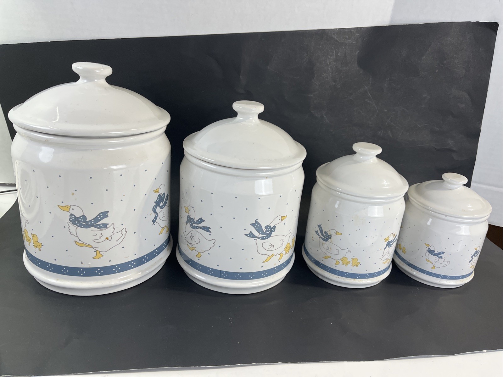 Set of 4 Vintage 80s Iconic Goose Featured Canisters by International NN2