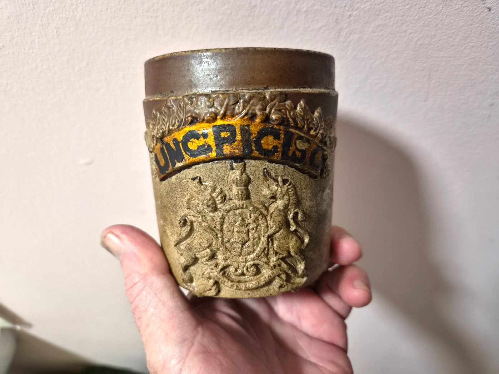 An Antique Stoneware Coat of Arms Chemist/Apothecary Jar c1800 An Antique Stoneware Coat of Arms Chemist/Apothecary Jar c1800