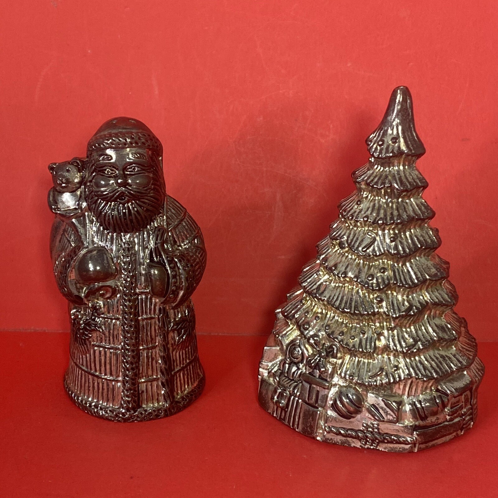 Santa Christmas Tree Salt Pepper Shakers SET Silverplate International Silver Co