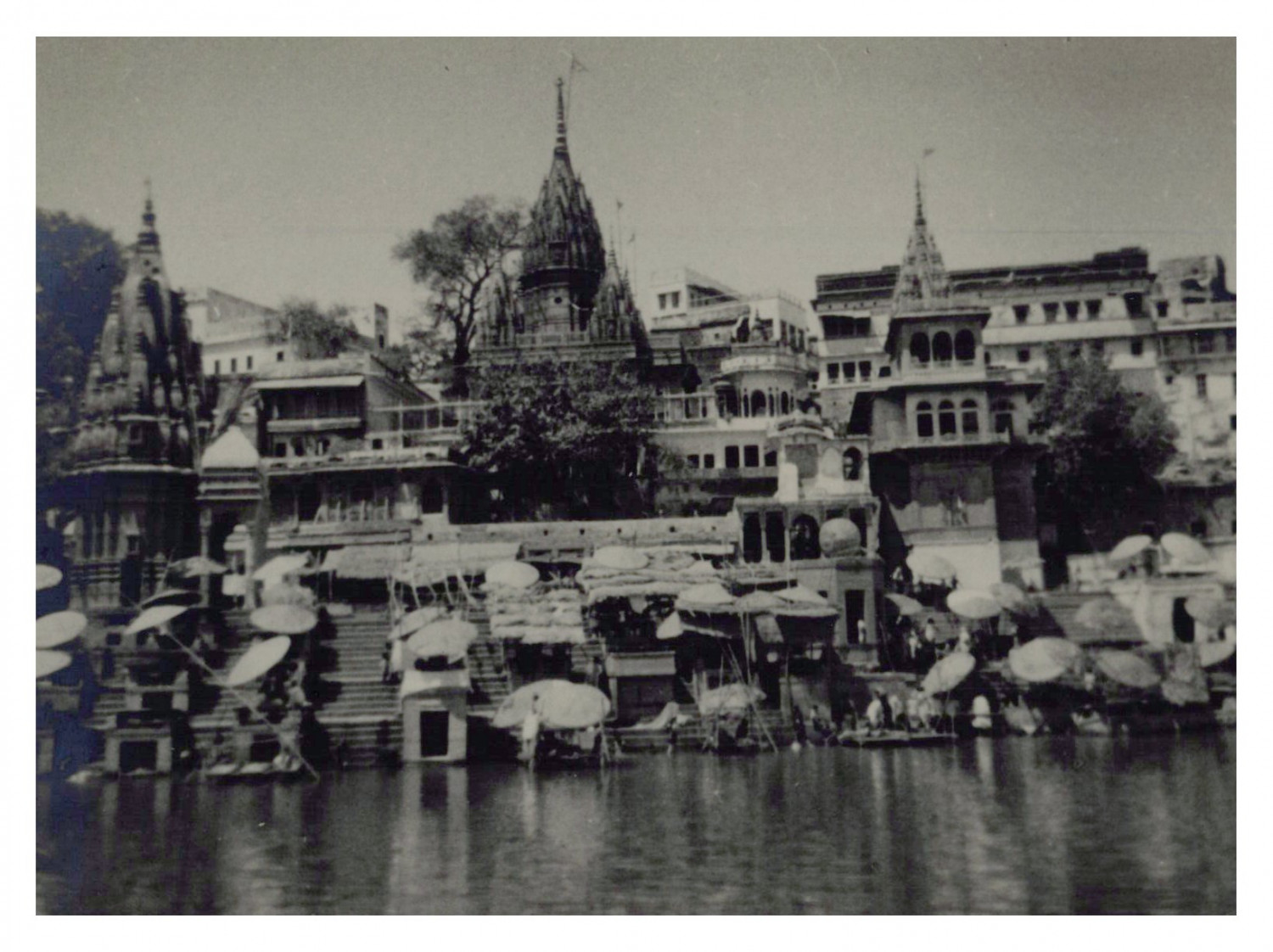 India, Benares (Varanasi), Manikarnika Ghat, Vintage Print, 1949 Photo Taken by India, Benares (Varanasi), Manikarnika Ghat, Vintage Print, 1949 Photo Taken by