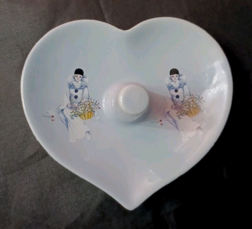 BELINA VINTAGE RING HOLDER \