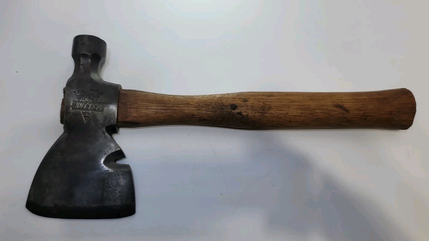 ANTIQUE AXE HATCHET \