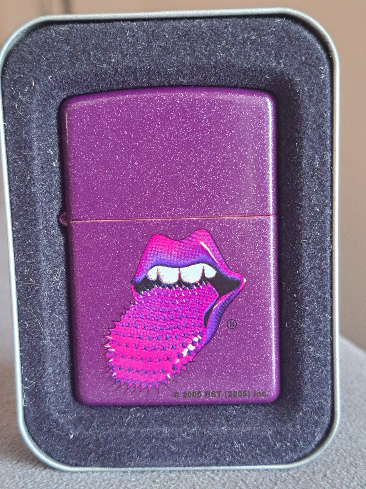 Zippo Rolling Stones Spikey Tongue Purple Shimmer Lighter 06 Excellent Condition