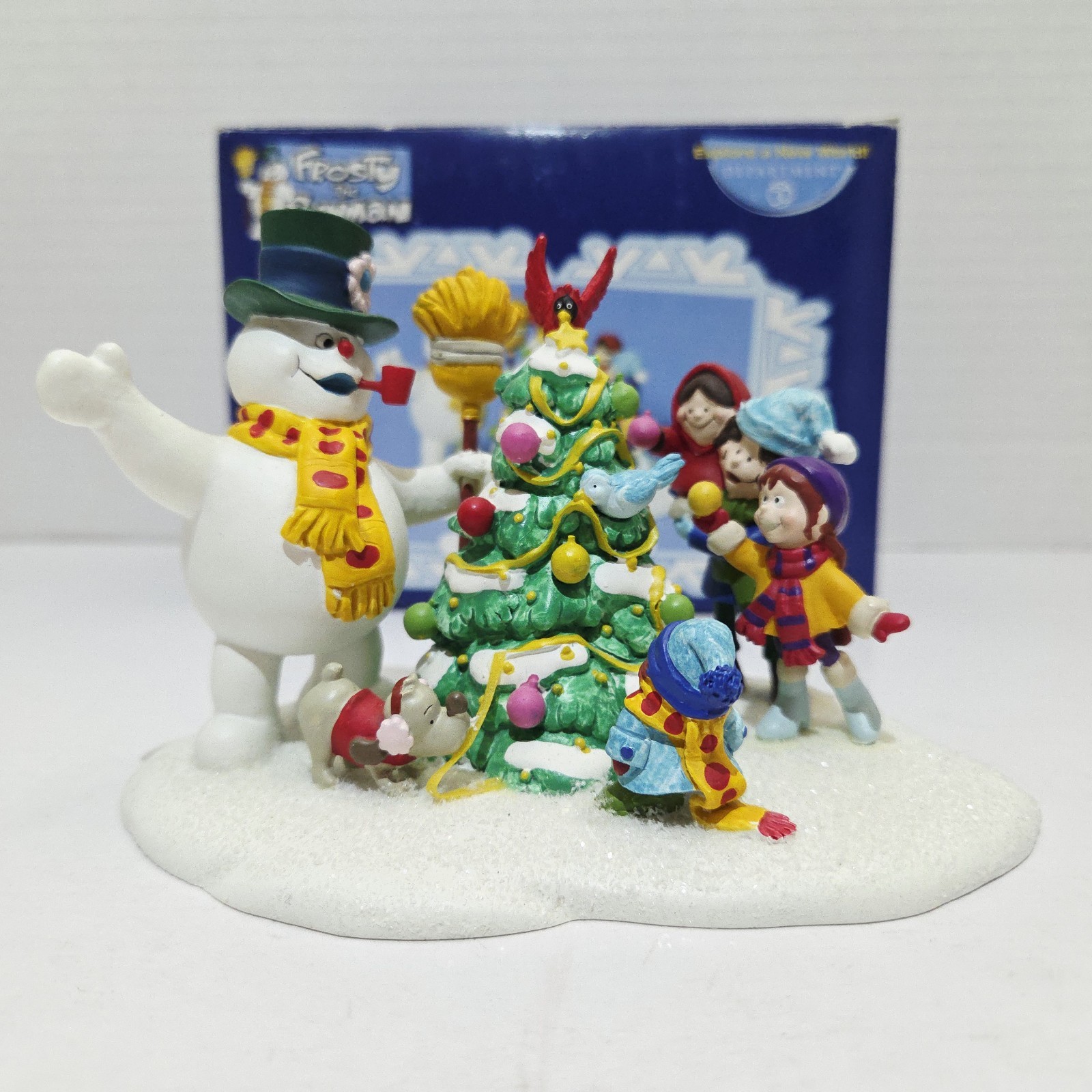 Department 56 Frosty the Snowman Lighting the Tree 2004 Figurine Box Retired