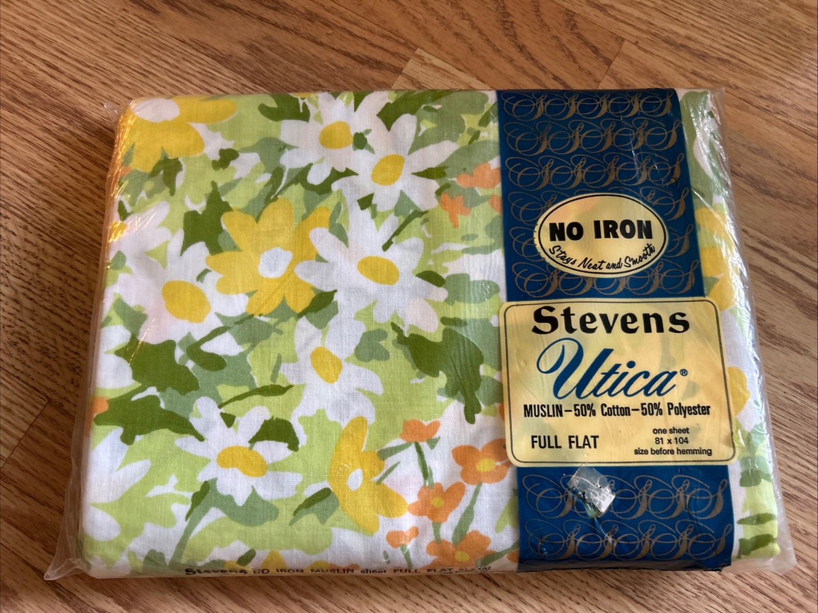 Vintage Stevens Utica FULL FLAT Sheet Dapper Daisies New Sealed