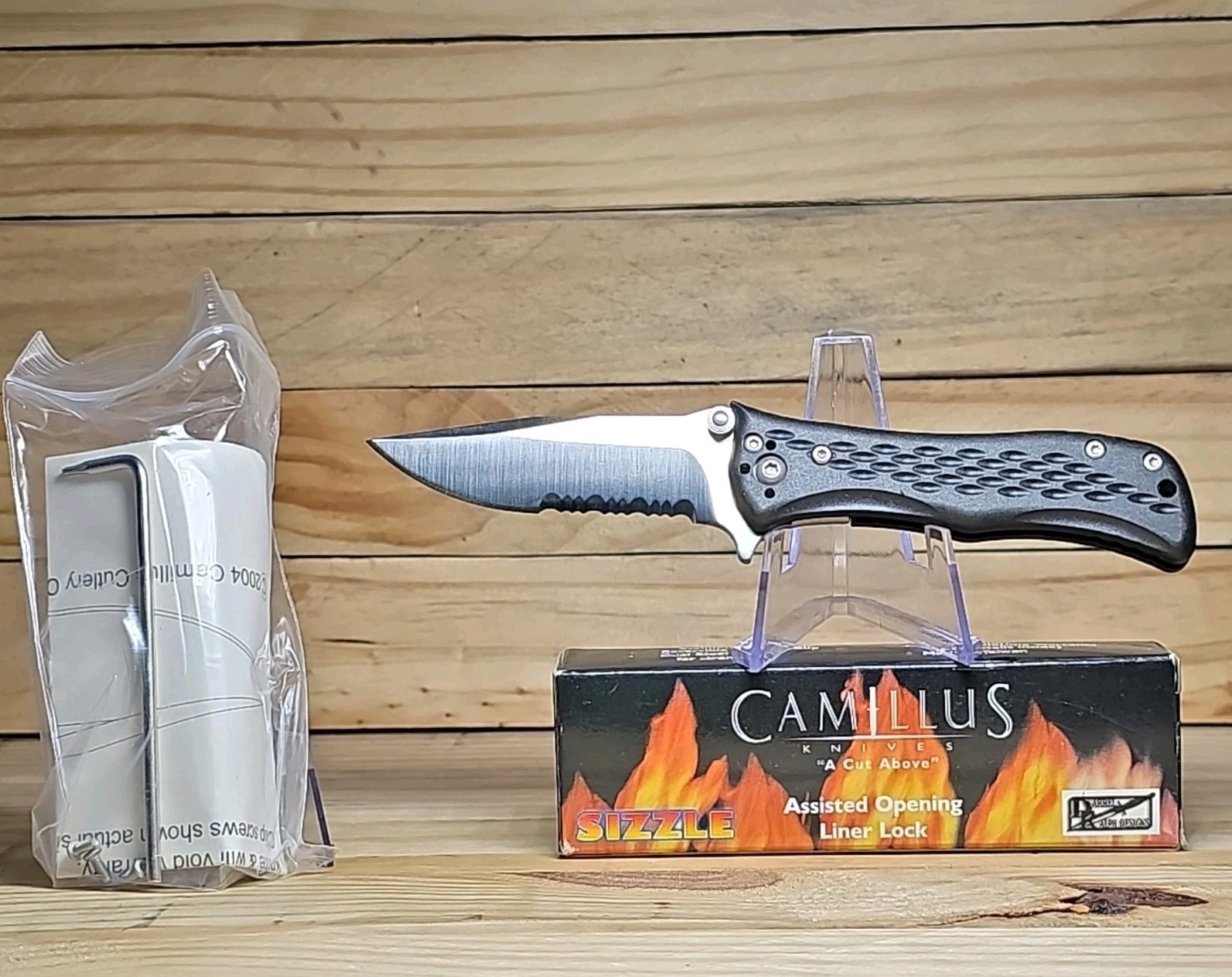 Camillus Sizzle Robo Power Pocketknife Assisted Opening Black Zytel Handle