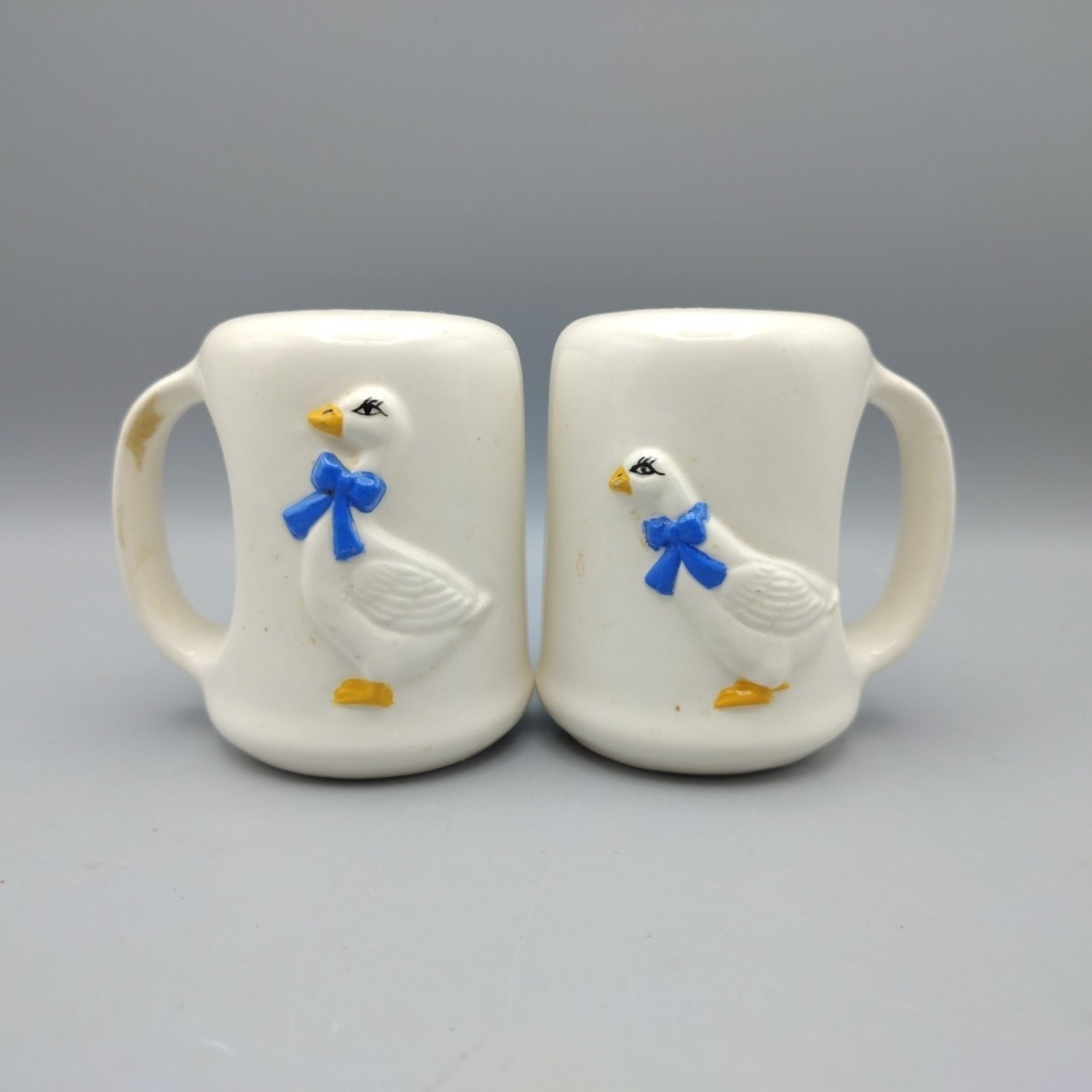 VTG Large Stovetop Ceramic Blue Ribbon Geese Salt Pepper Shakers Set Cottagecore