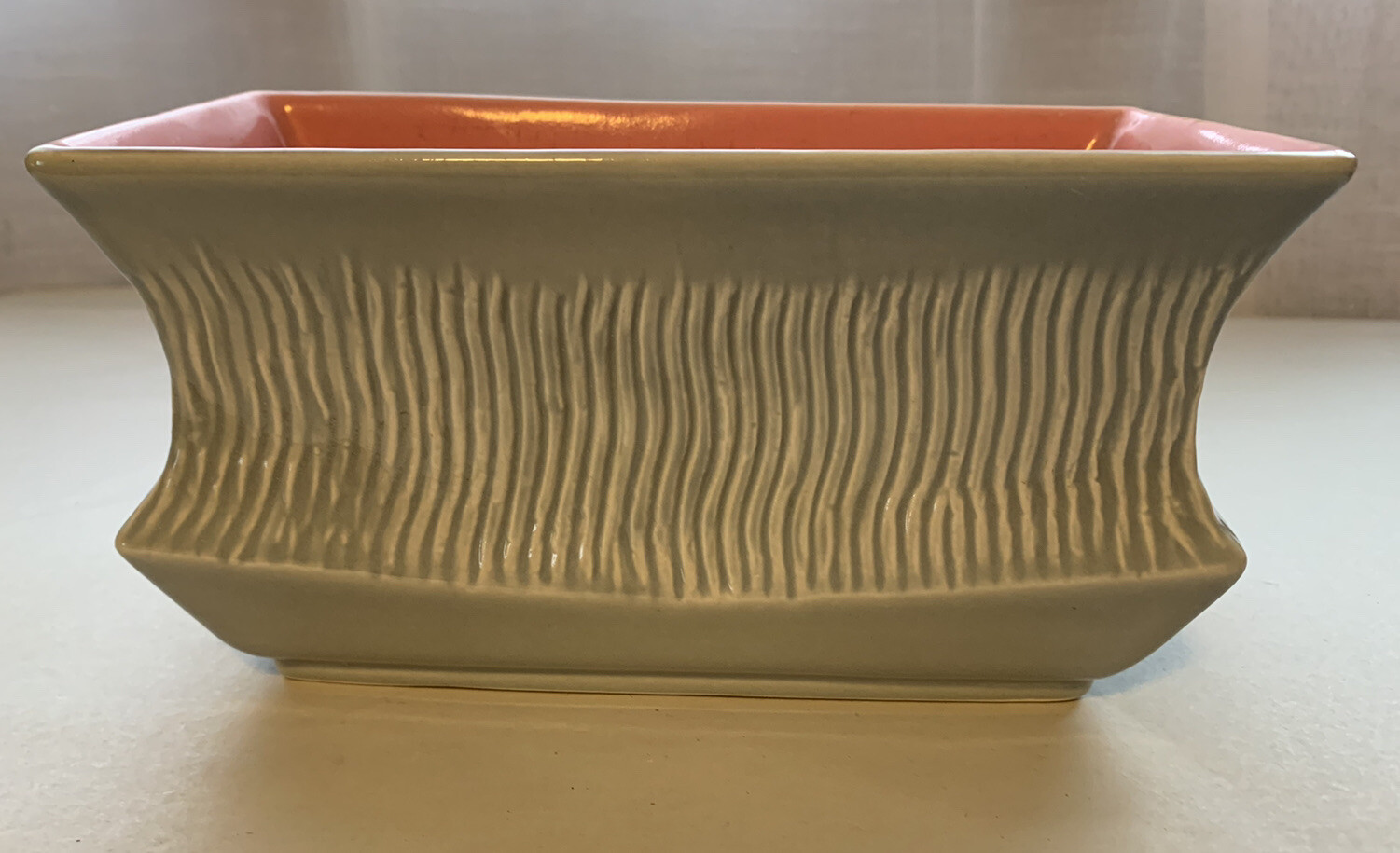 Vtg Red Wing Pottery Light Gray & Peach Rectangle Textured Planter B2101 MCM