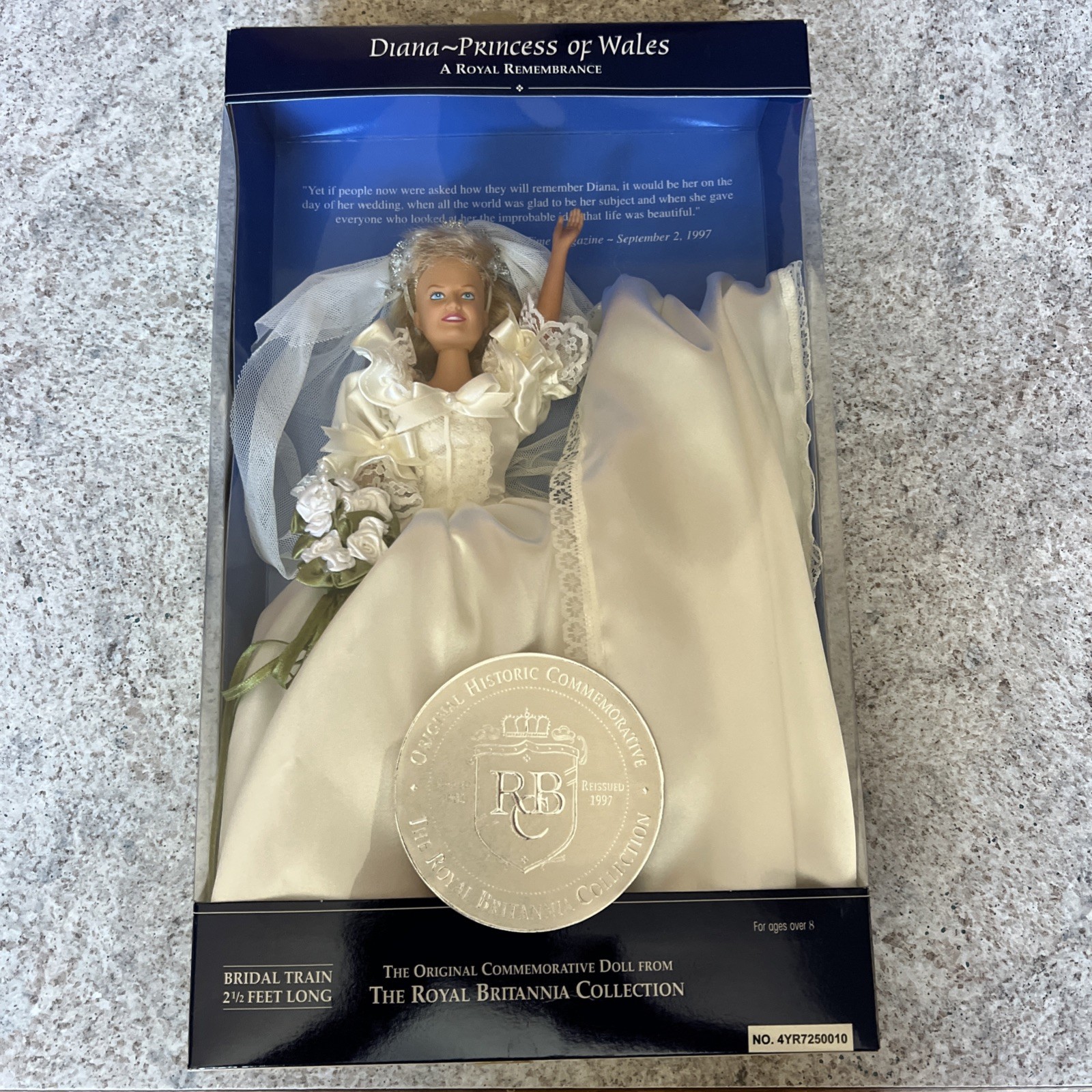 Diana Princess Of Wales A Royal Remembrance Doll The Royal Collection 1997 NIB