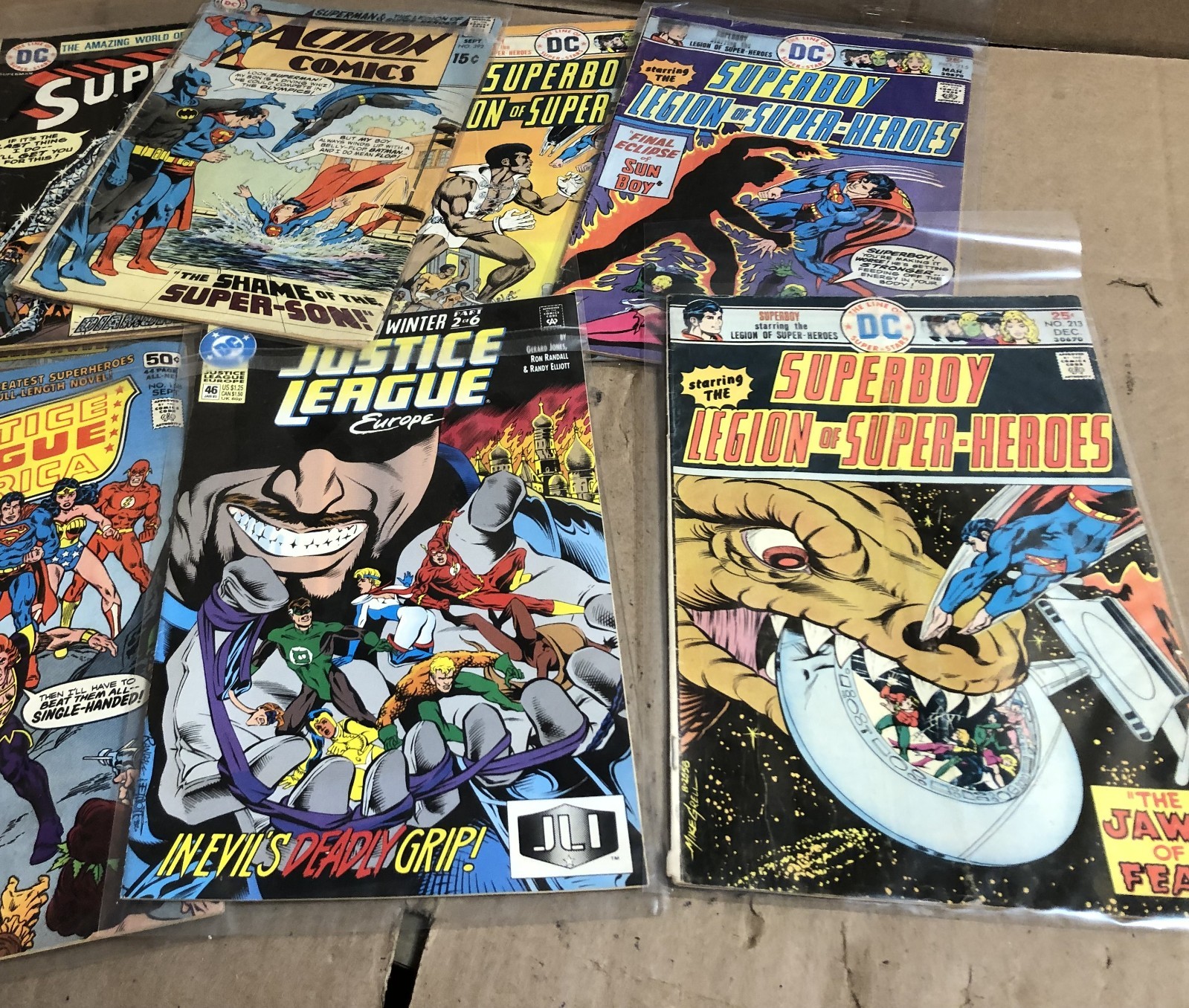 Lot Of 7 DC Superman/Superboy/JUSTICE LEAGUE Comic Books