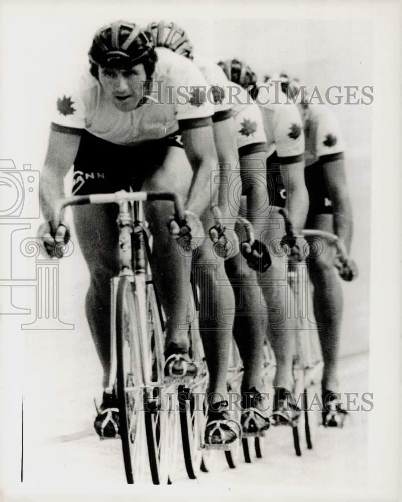 1971 Press Photo Five Canadian cyclists practice for Pan American Games in Cali.