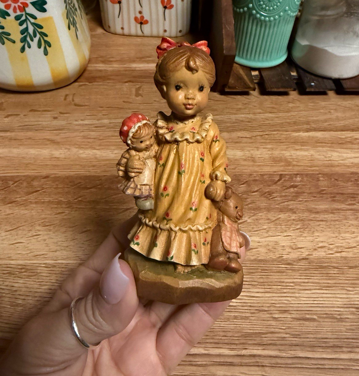 ANRI Design Valentine Hand-Painted Wood Girl Figurine 1995 out of 4000