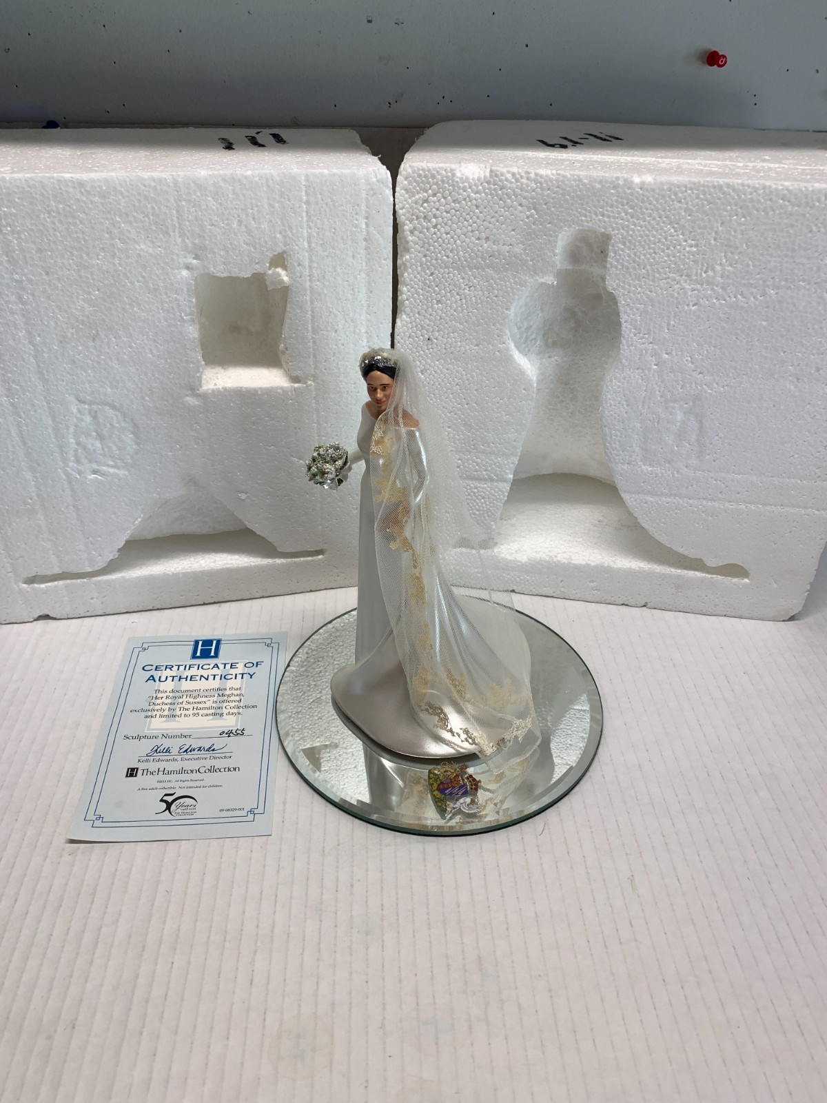 THE HAMILTON COLLECTION HER ROYAL HIGHNESS MEGHAN,DUCHESS OF SUSSEX FIGURE W/COA