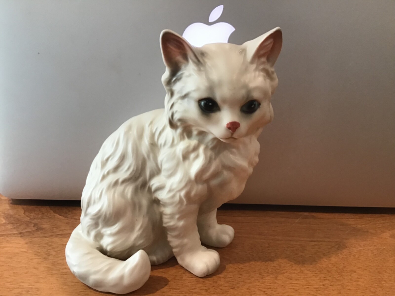 LEFTON KITTY CAT FIGURINE 1514 VTG  5.5” WHITE BLUE EYED PERSIAN KITTY CAT EUC