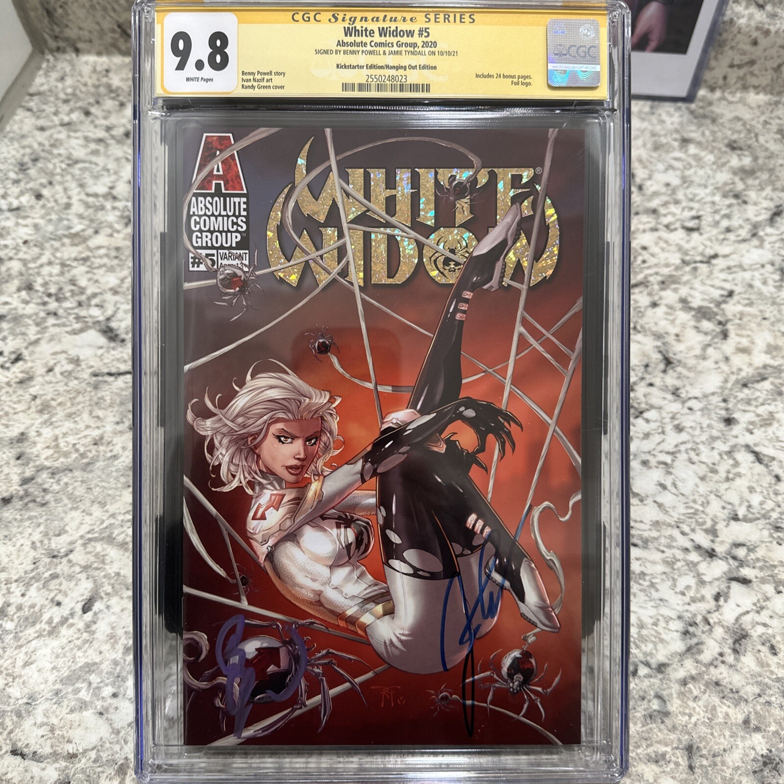 White Widow #5 Variant 9.8 Signed By Benny Powell And Jamie Tyndall.