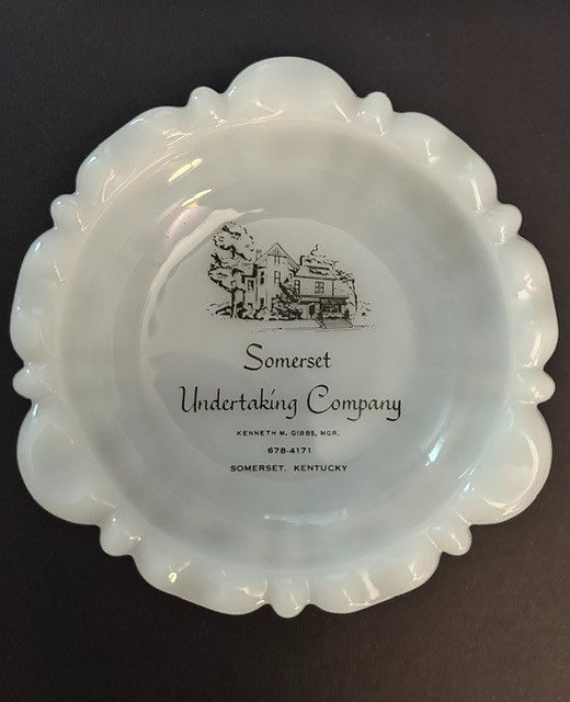 1950s? Somerset KY ~ Somerset Undertaking Company Ashtray, Kenneth Gibbs, Mgr. 1950s? Somerset KY ~ Somerset Undertaking Company Ashtray, Kenneth Gibbs, Mgr.