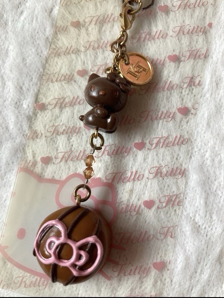 Vintage Sanrio Hello Kitty Ultra Rare  chocolate keychain phone strap charm NWT