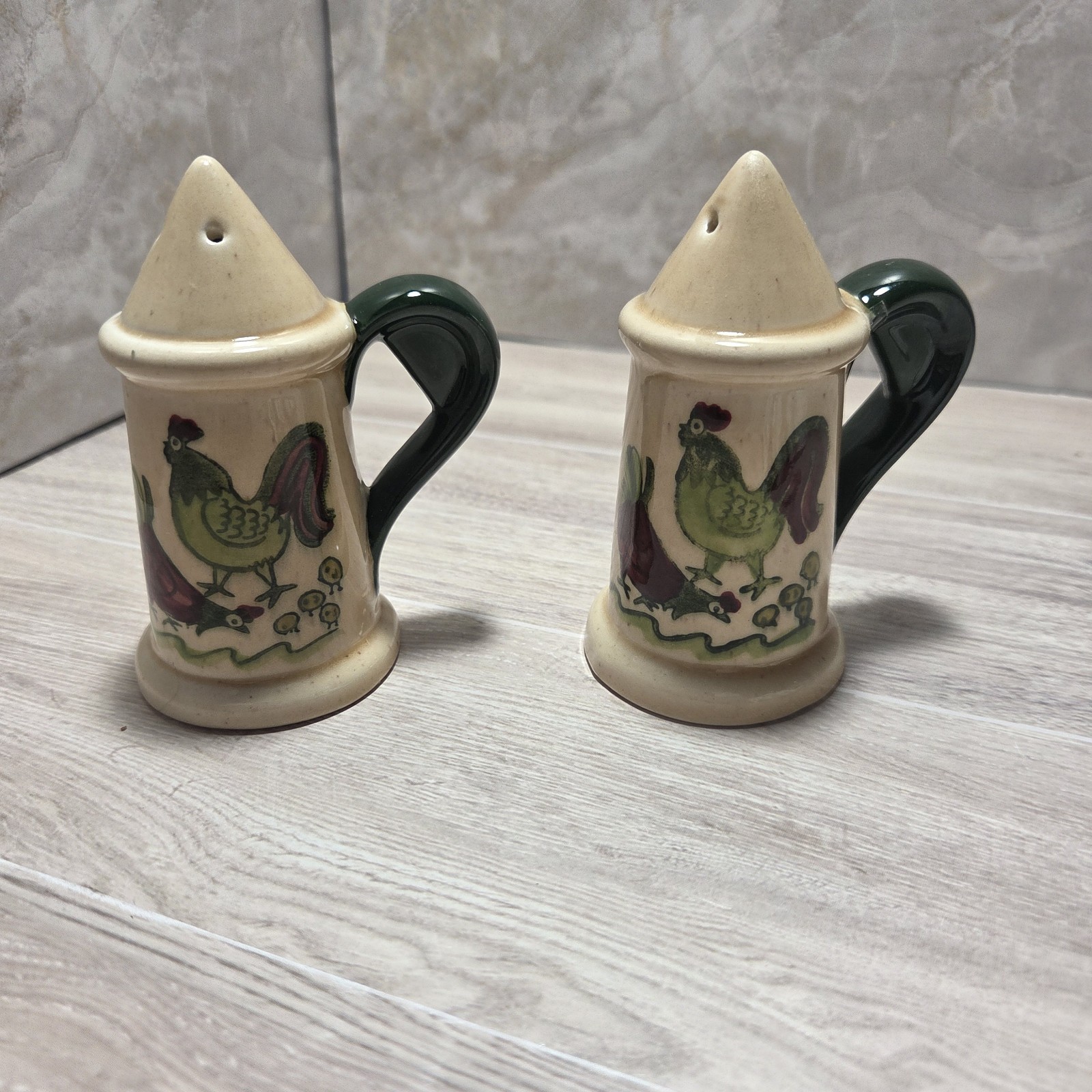 Metlox Poppytrail Rooster Salt & Pepper Shakers Provincial Amish Farm Country