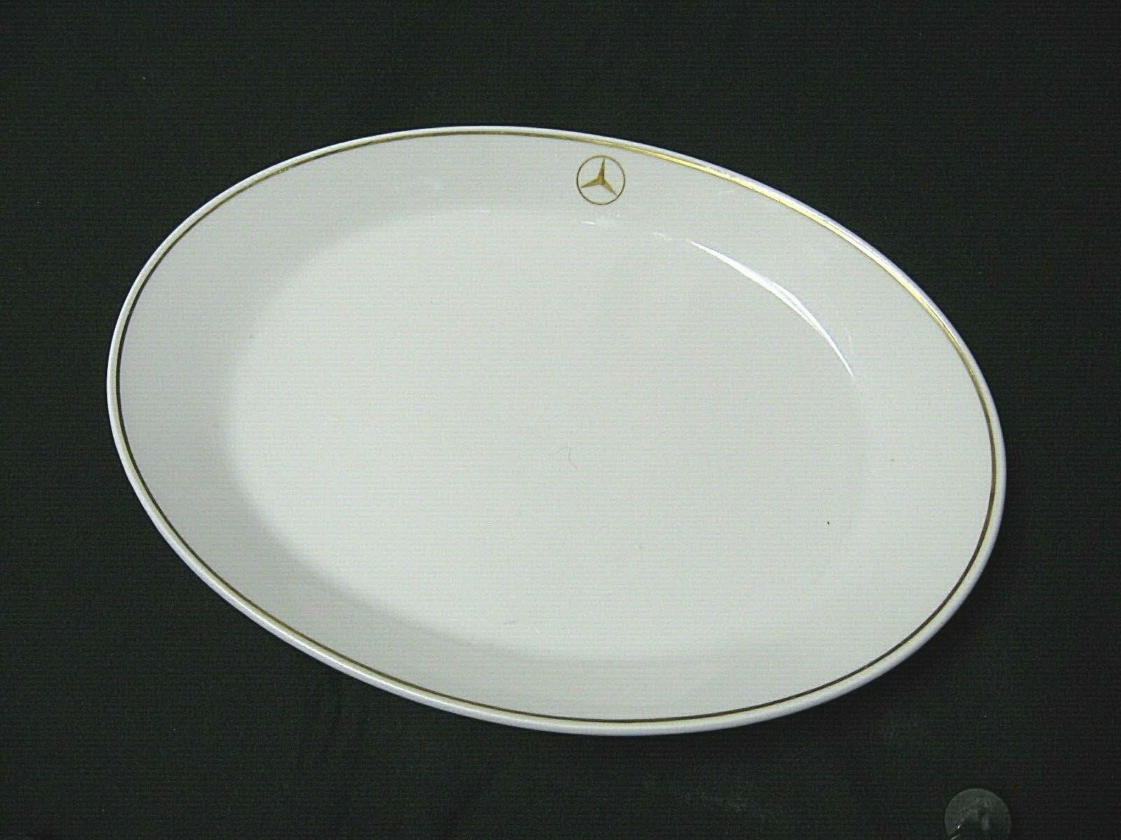 Mercedes VIP Guest Restaurant Stuttgart, Germany Gold Plate Porcelain