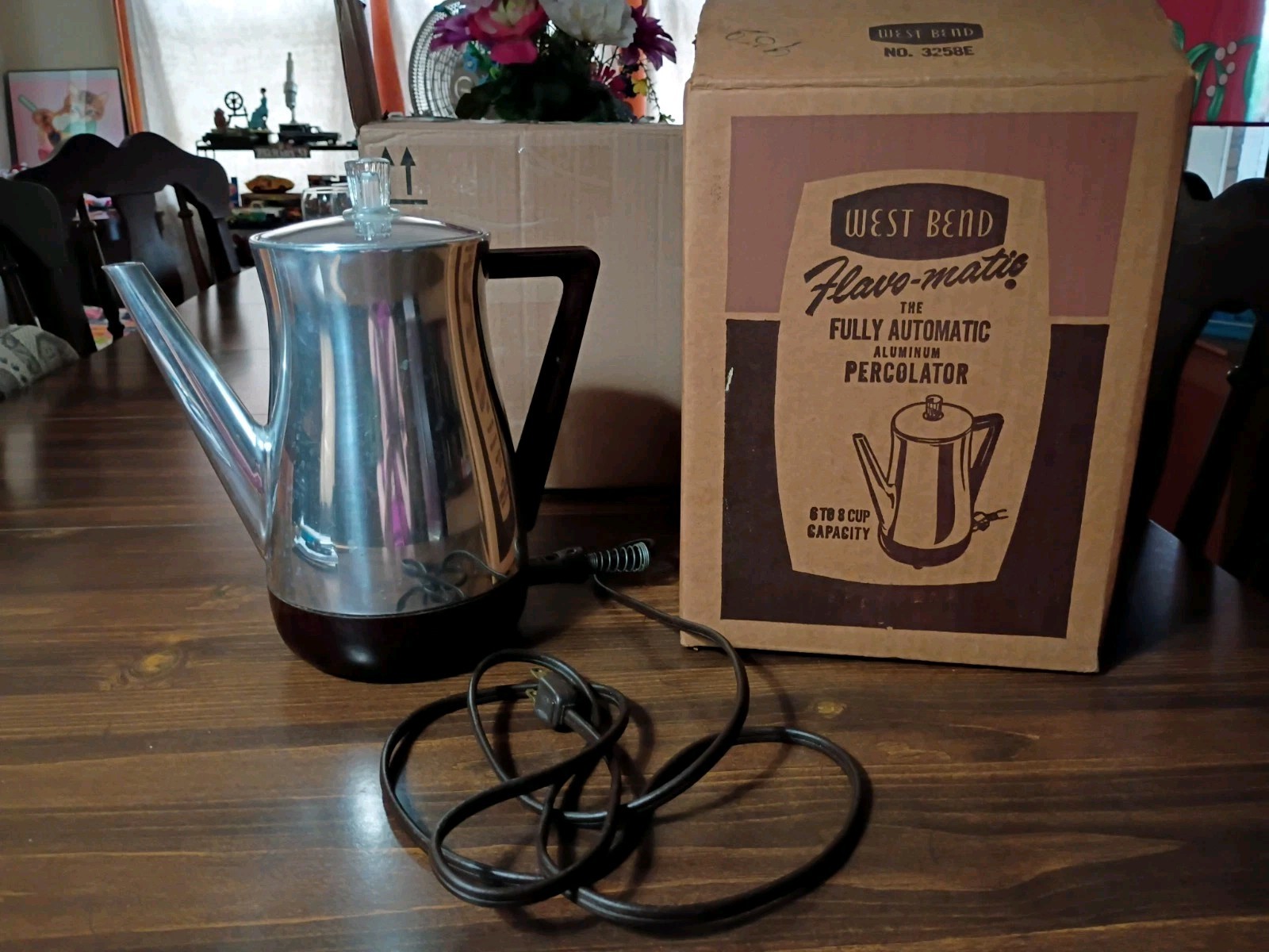 West Bend  3258E Flavo-Matic Fully Automatic Aluminum Percolator & Original Box