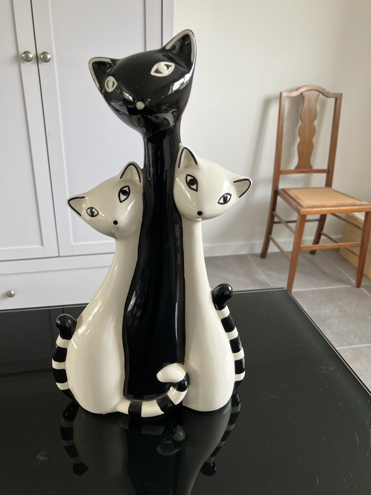 Tall Cmielow Cat &Two Kittens Porcelain Figurine Mid-Century Modern Black/White Tall Cmielow Cat &Two Kittens Porcelain Figurine Mid-Century Modern Black/White