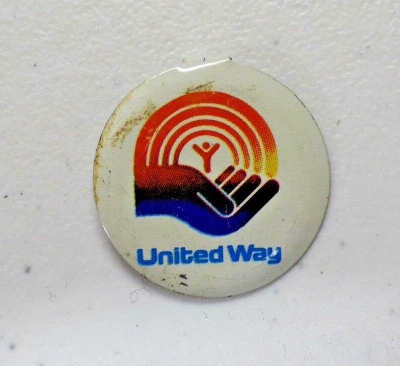 Vtg United Way Fold Tab Button Rainbow in Hand 9852