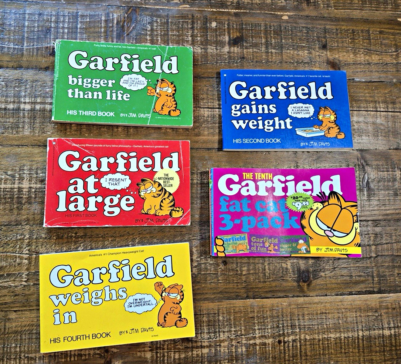 Jim Davis Garfield Comic Book Lot 5: At Large, Gains Weight, Bigger, Weighs In