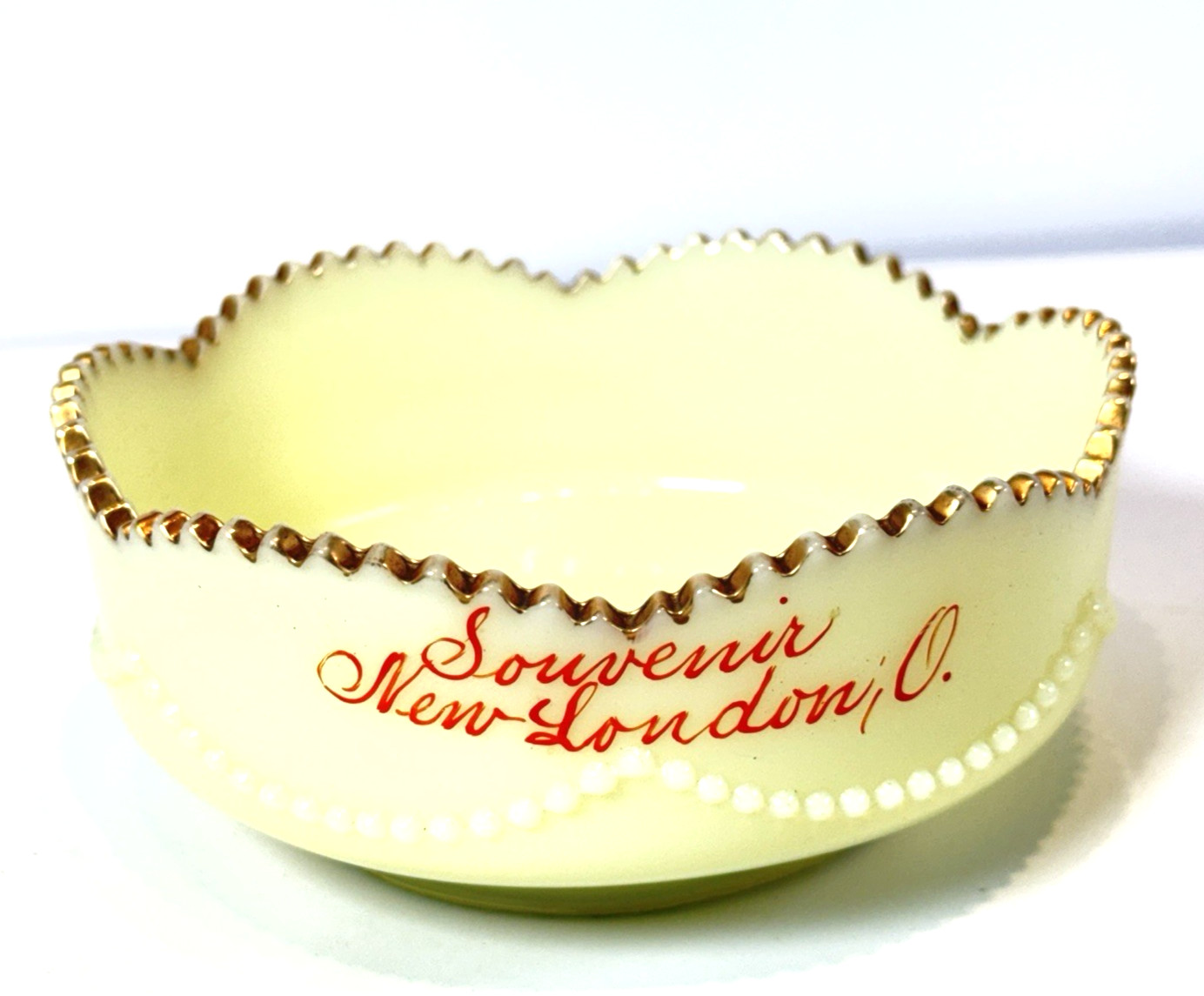 NEW LONDON OHIO OH Uranium Custard HEISEY Souvenir Trinket Glass DISH BOWL