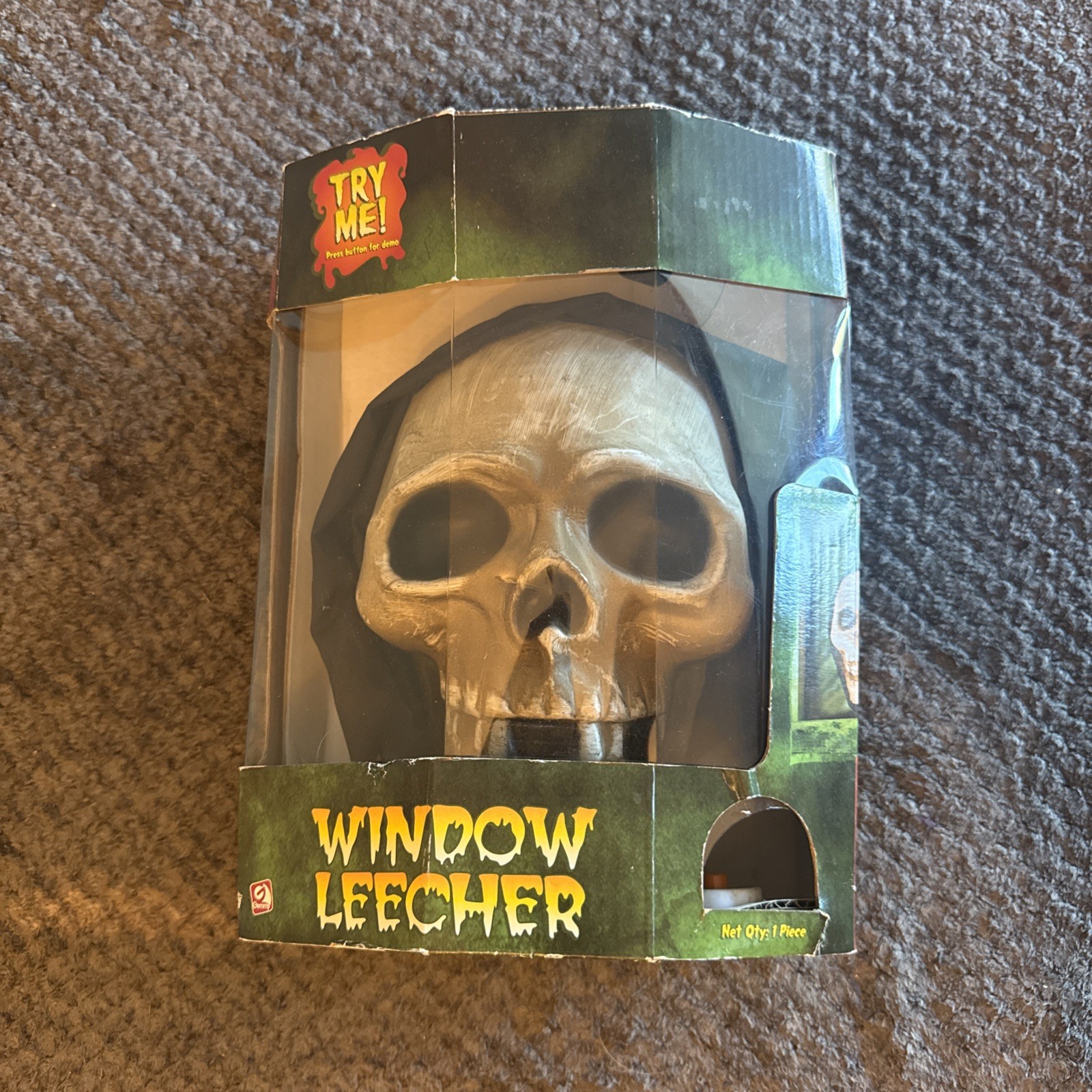 2008 GEMMY SKULL WINDOW LEECHER LIGHT UP Sealed NIB *Try Me Button Not Working*
