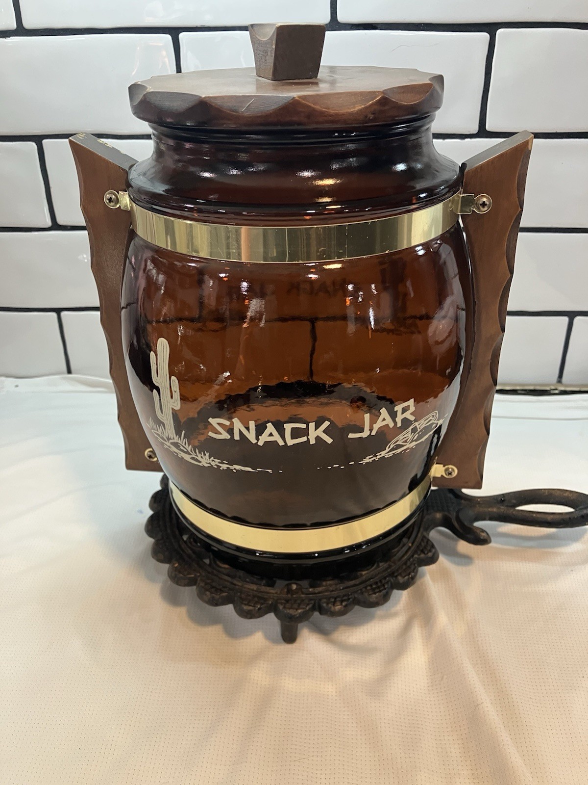 Vtg 60s Siesta Ware Amber Glass Snack Jar Barrel Wood Handles Lid Cactus Western