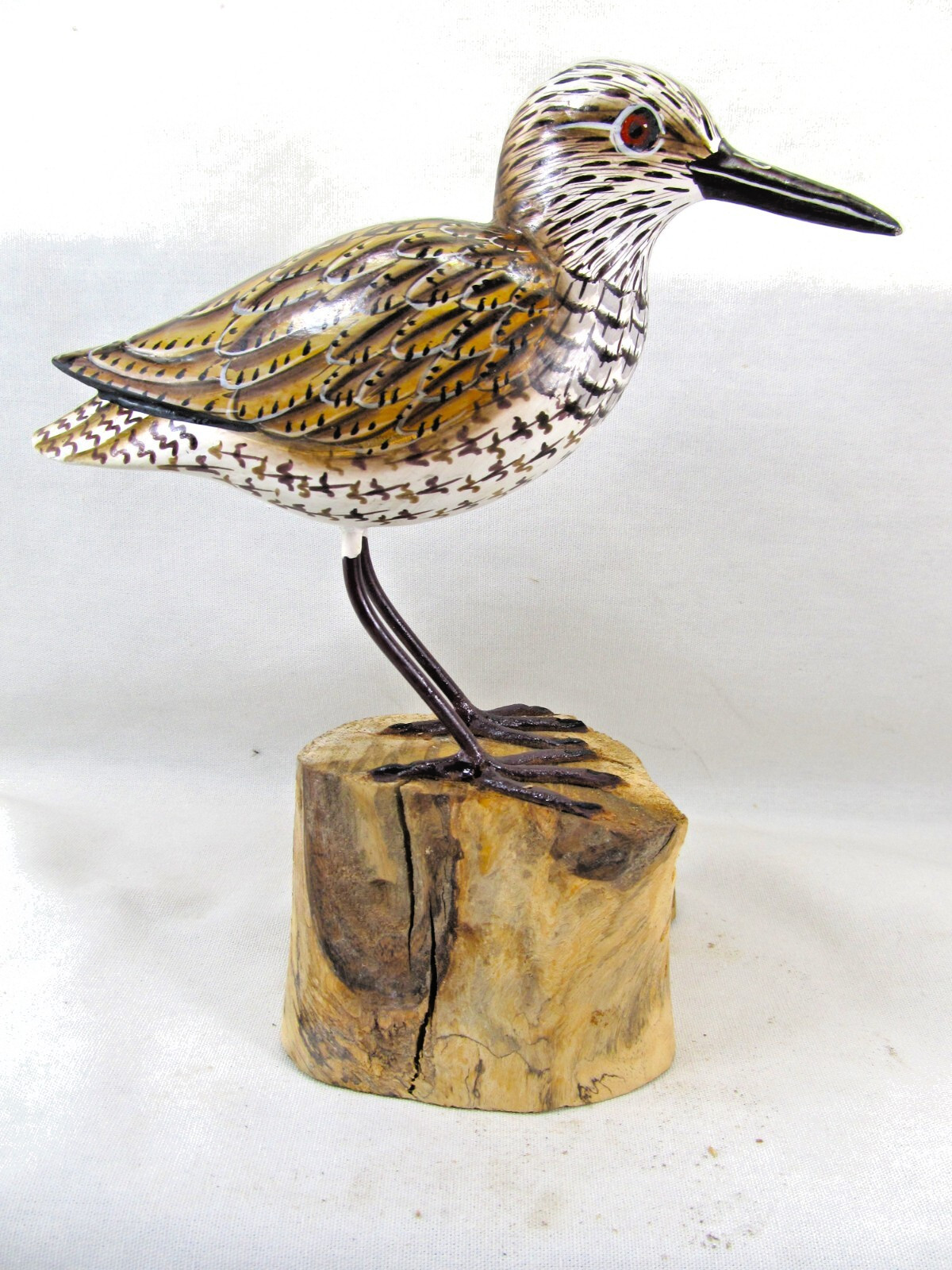 Sandpiper hand crafted wood shore bird figurine