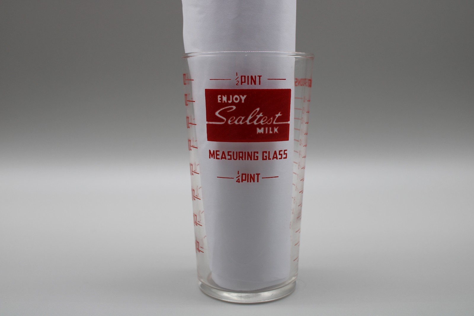 Vintage SEALTEST Ice Cream & Dairy  Measuring Glass,  VG to Excellent Condition