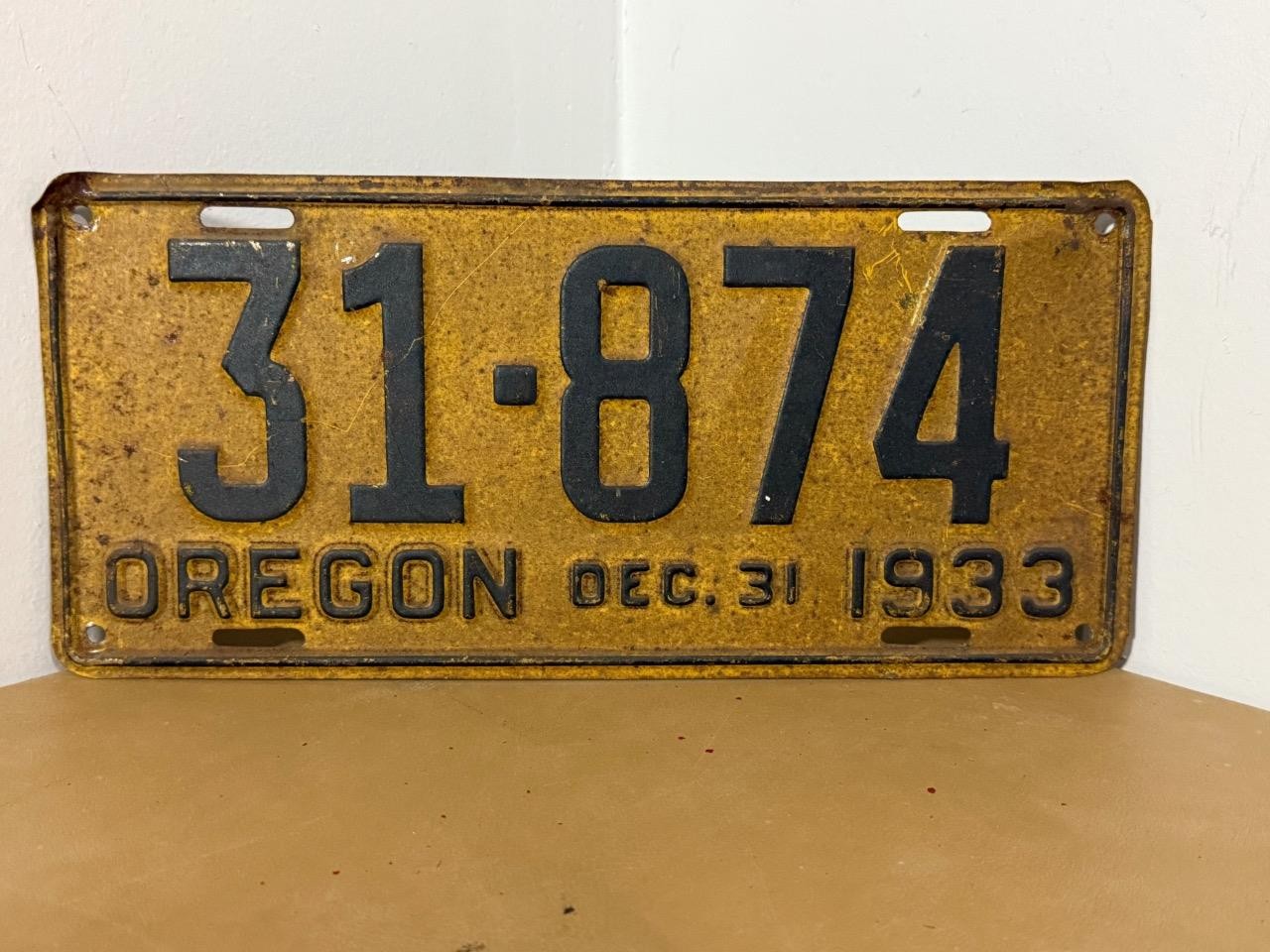 ORIGINAL 1933 OREGON LICENSE PLATE DEC.31  31-874