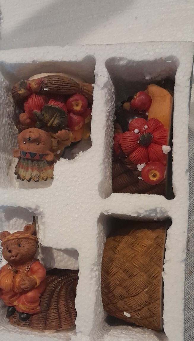 Home Interiors Fall Bears Small Figurine Trinket Boxes Never Used Open Box Home Interiors Fall Bears Small Figurine Trinket Boxes Never Used Open Box